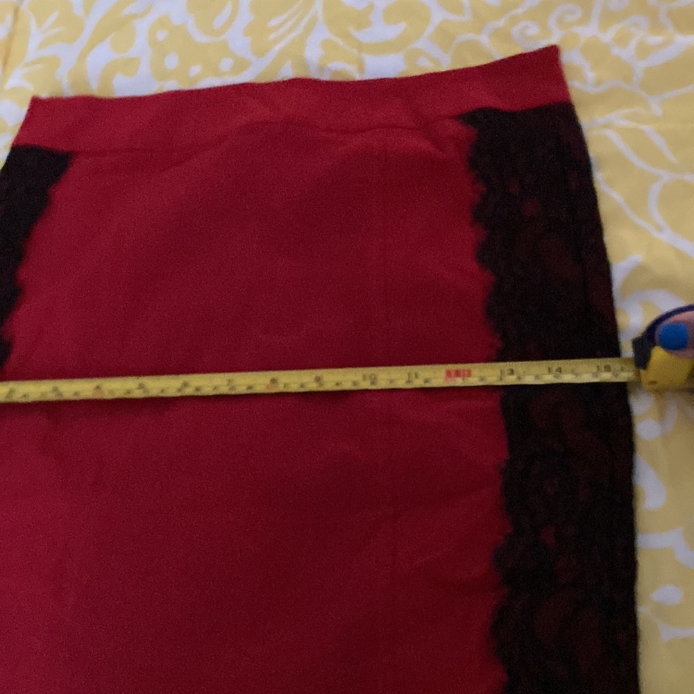 2b Bebe skirt 2 for $20 - Picture 11 of 12